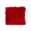 Ozdobné chlupaté povlaky na polštáře červené barvy