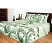 Zelený přehoz na postel s listy