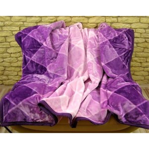 Luxusní a moderní deky fialové barvy