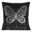 Elegantní povlak na polštář v černé barvě s motivem velkého motýla