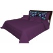 Tmavě fialový přehoz na postel 