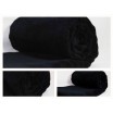 Luxusní a moderní deka na postel černé barvy
