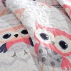 Růžovo bílý oboustranný přehoz na dětskou postel