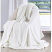 Luxusní bílá teplá deka do obýváku