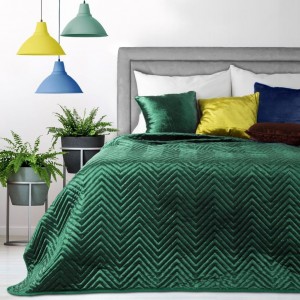 Dekorační přehozy na postel v zelené barvě s prošíváním