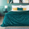 Jednobarevný přehoz na postel v tyrkysové barvě