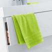 Trendový ručník jasné zelené barvy