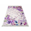 Květinový koberec v odstínech fialové barvy