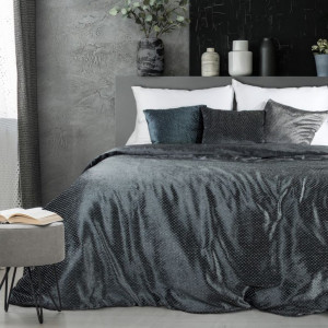 Tmavě šedý přehoz na manželskou postel z lesklé látky