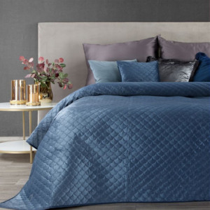 Dekorační oboustranný přehoz na postel modré barvy