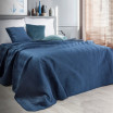 Oboustranný prošívaný přehoz na postel v tmavě modré barvě