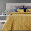 Jednobarevný sametový přehoz na postel žluté barvy