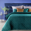 Dekorační tyrkysový přehoz na postel s módním prošíváním