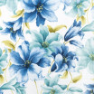 Bílé závěsy se zavěšením na kruhy s květy v modrých odstínech