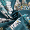 Tyrkysový dekorační závěs s motivem květů na kolíčky