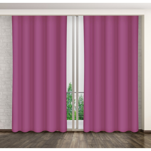 Jednobarevný dekorační závěs do ložnice v růžové barvě