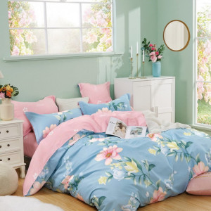 Krásné bavlněné pohodlné povlečení v modro růžové kombinaci s krásnými jarními květinami