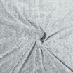 Jednobarevná jemná deka stříbrné barvy