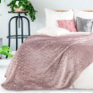 Krásná růžová deka s moderním vzorem