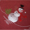 Vánoční ubrus červené barvy s motivem sněhuláky