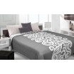 Moderní a luxusní oboustranný přehoz na postel šedý s bílým vzorem