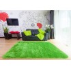Kusový koberec plyšový v zelené barvě