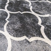 Protiskluzový koberec se stylovým vzorem