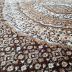 Orientální koberec hnědé barvy