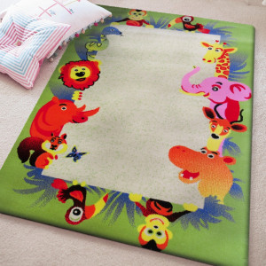 Zeleno béžový koberec se zvířátky do dětského pokoje