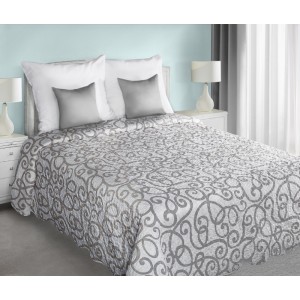 Oboustranné přehozy na postel bílé barvy s šedými ornamenty
