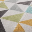 Designový koberec v krásné barevné kombinaci