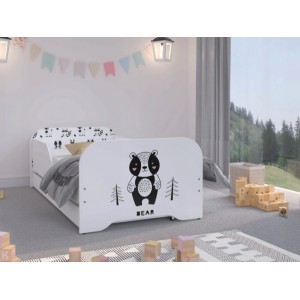 Kvalitní dětská postel 160 x 80 cm zamilovaný medvídek v lese