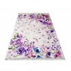 Protiskluzový koberec fialové barvy s květinami
