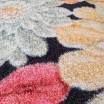 Okouzlující koberec s květinovým vzorem