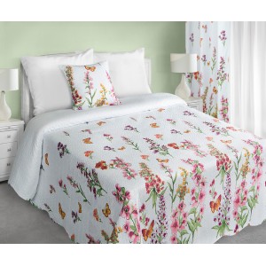 Dekorativní bílý oboustranný přehoz na manželskou postel s květinovým vzorem
