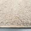 Moderní huňatý koberec v béžové barvě