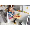 Dřevěná kuchyňka pro děti se stolkem a židlemi ve stylu restaurace