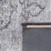 Koberec s orientálnym vzorom v sivej farbe