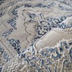Elegantný koberec modrej farby vo vintage štýle