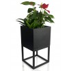 Tlumený a minimalistický černý kovový květináč 22X22X40 cm
