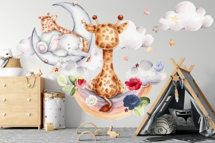 Nálepka na zeď se slůníkem a žirafou v oblacích