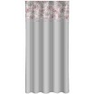 Světle šedý dekorativní závěs s potiskem růžových pivoněk