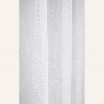 Bílá záclona Flory s listovým vzorem a stříbrnými průchodkami 140 x 260 cm
