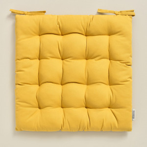 Prémiový žlutý bavlněný polštář na židli