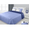 Přehoz na postel světle modré barvy s prošívaným vzorem