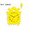 Žluté hodiny na stěnu atypického tvaru