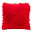 Chlupatý povlak na polštář v červené barvě 45 x 45 cm
